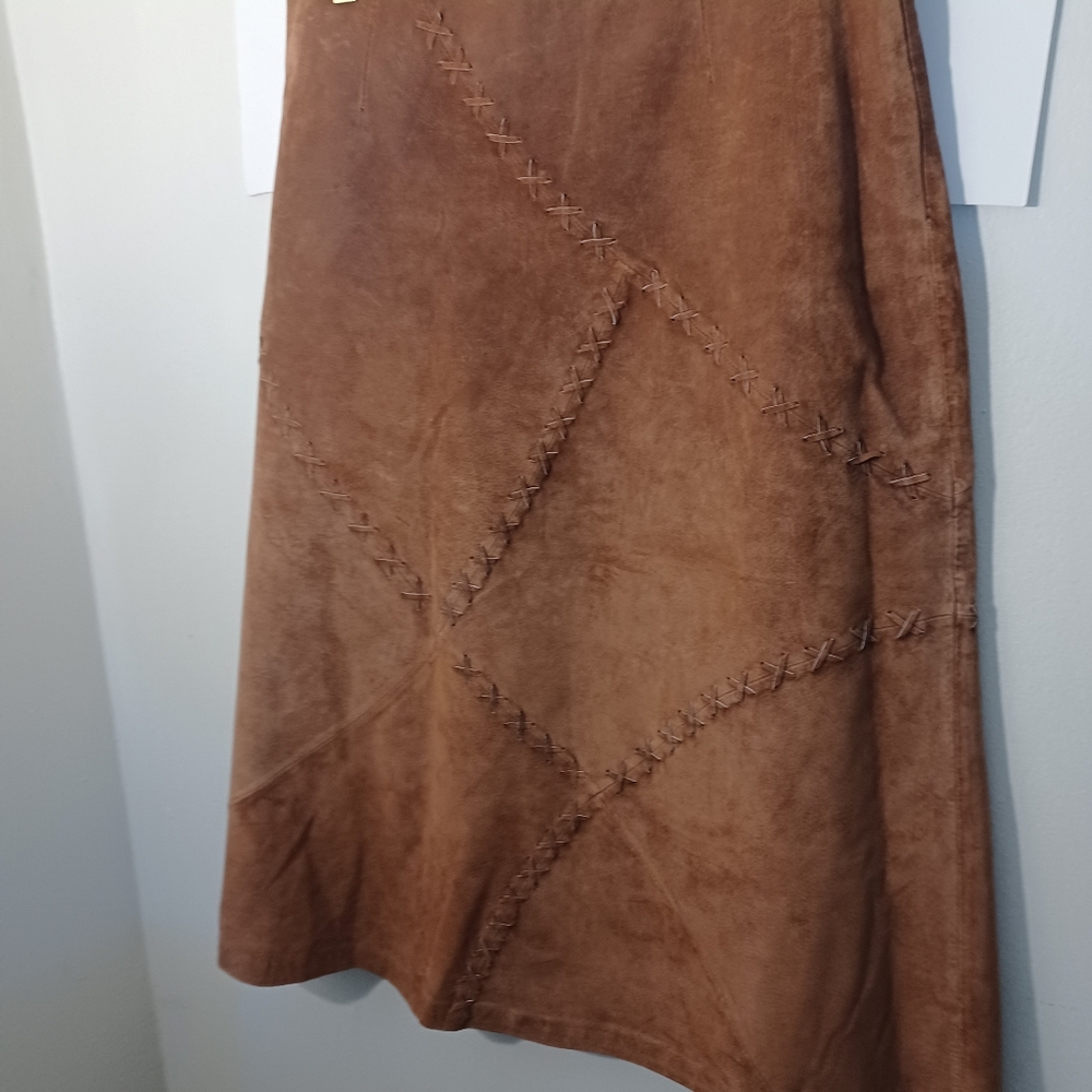 Vintage Faded Glory Brown Suede Midi Skirt With X Design Zip-Up Closure Side 12 - Picture 9 of 11